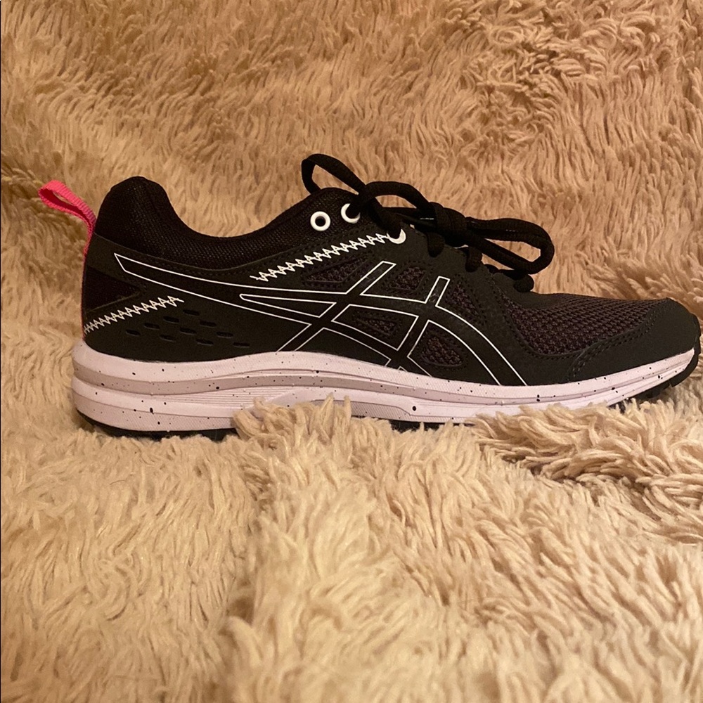 Asics Black and Pink Trail Running Shoes Lightweight Performance
